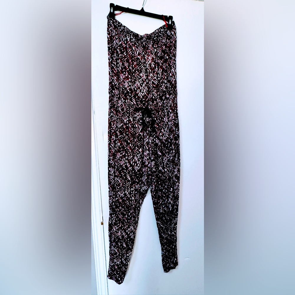 Multicolored in burgundy, black and white cotton strapless jumpsuit, tie waist